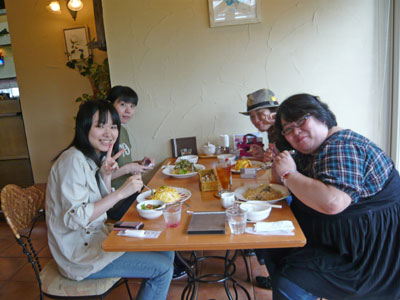 ハイ、にっこり♪